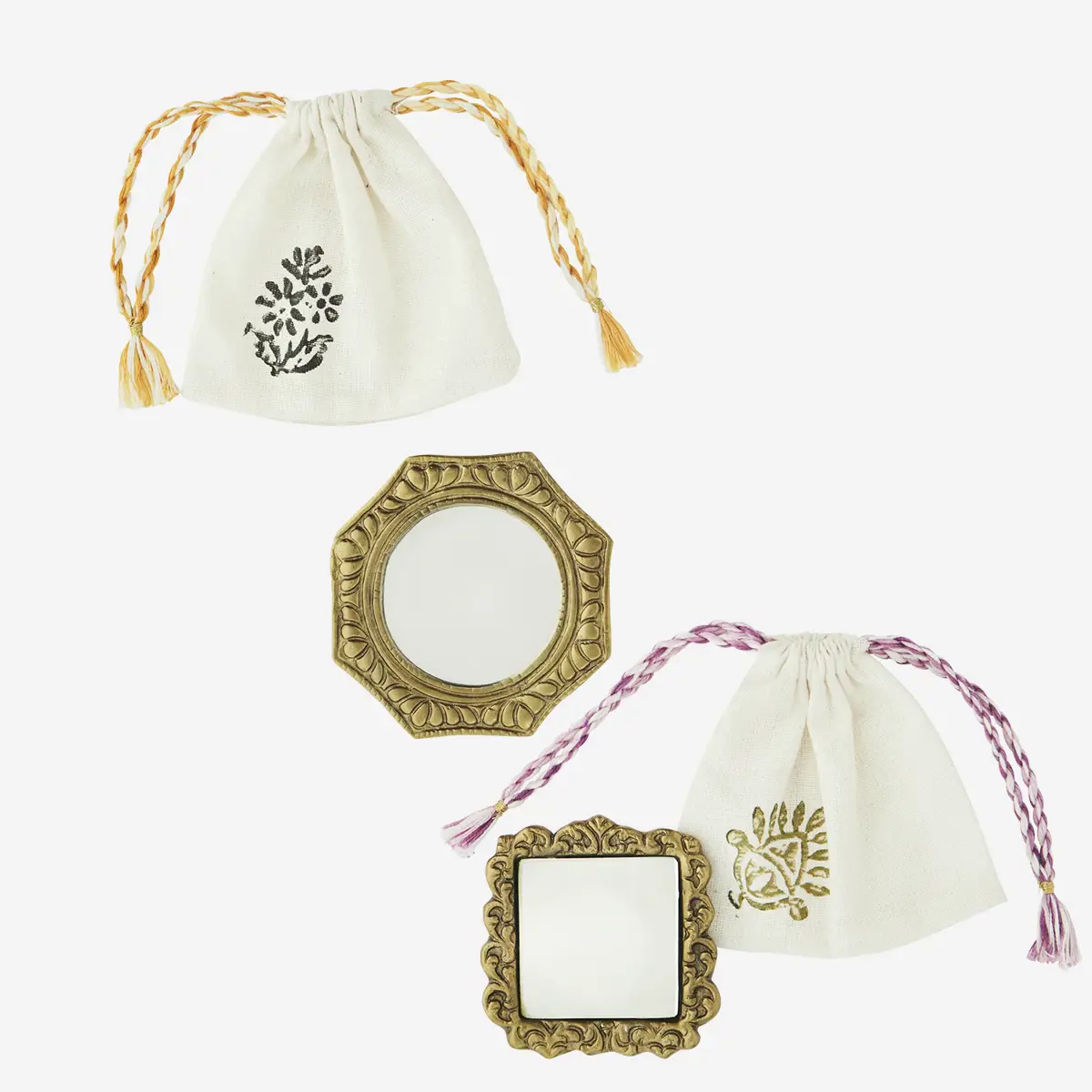 Objets de Bibi - Madam Stoltz. Uno specchietto dallo stile retrò, pratico da portare sempre con sè.